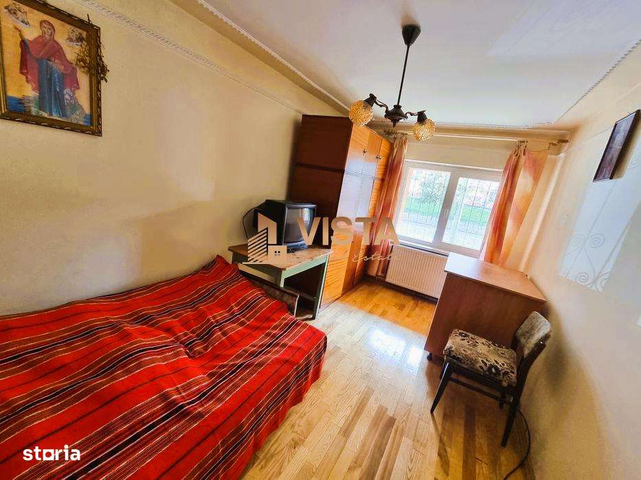 Apartament 3 camere, 2 bai, decomandat. Zona Racadau,Parcul Trandafiri - Imagine principală: 3/9