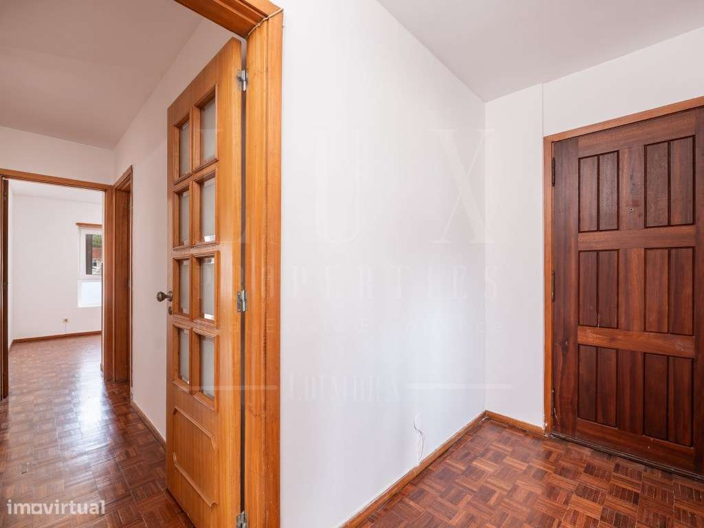 Apartamento T4 com Garagem | Rua Sanches da Gama, Coimbra-9