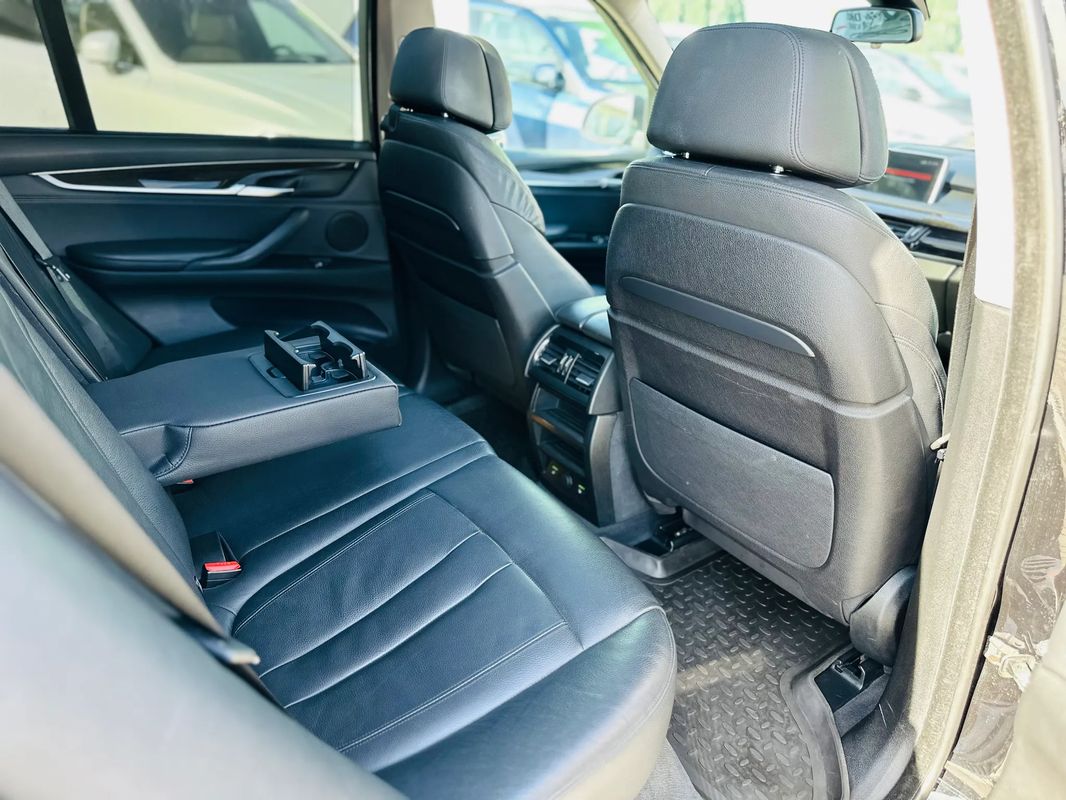 BMW X5 xDrive30d - 28