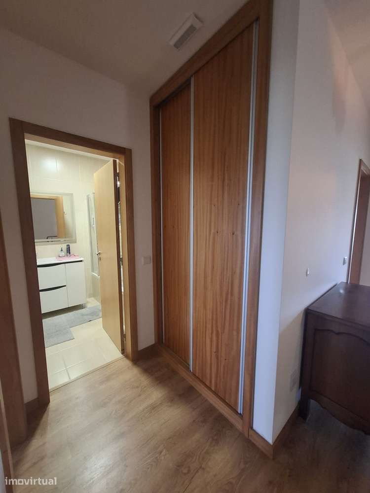 Moradia T4 em Cepães, Marinhas-10