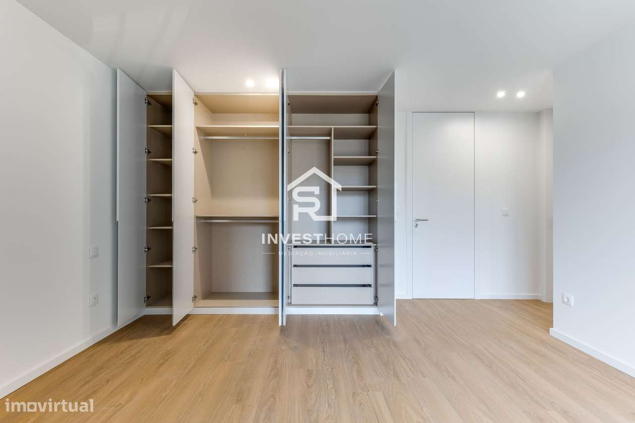 Apartamento T3 | Novo 2025 | Pronto a Escriturar | Varanda | Box-29