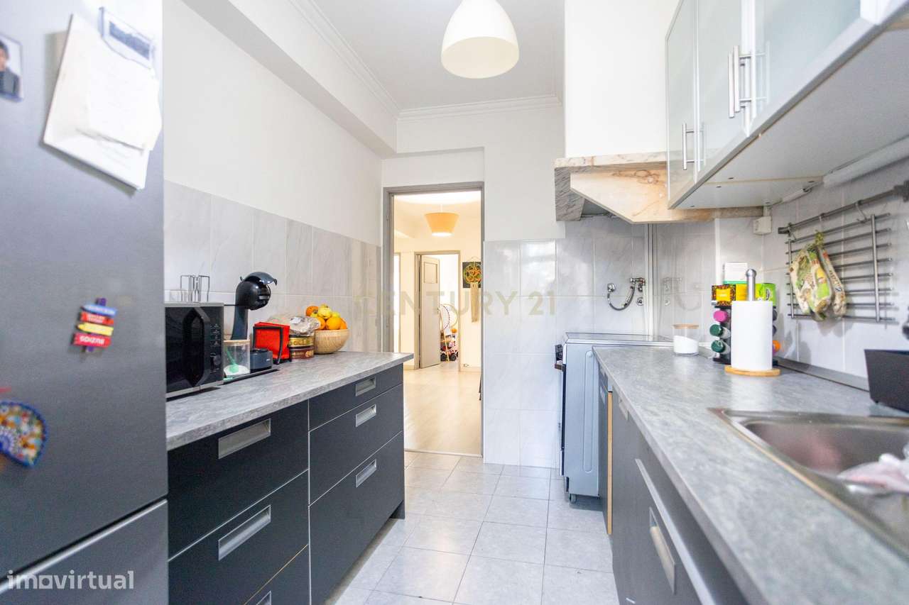 Apart. T2 c/70m2 na P. Stº Adrião - Rua Padre António Vieira-8