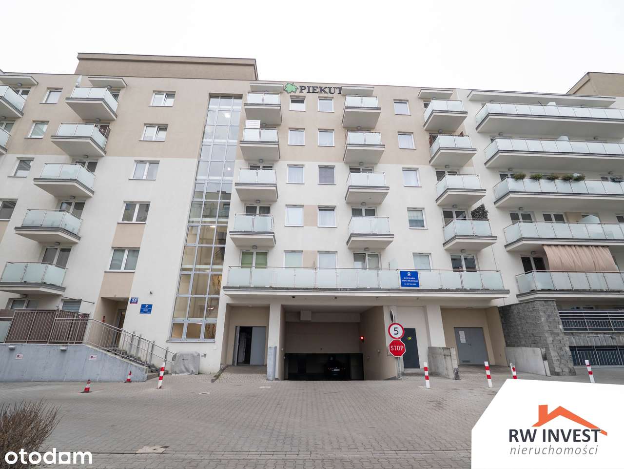 Wyjątkowe 3 pokoje z tarasem 30m2 / idealne dla rodziny !-13