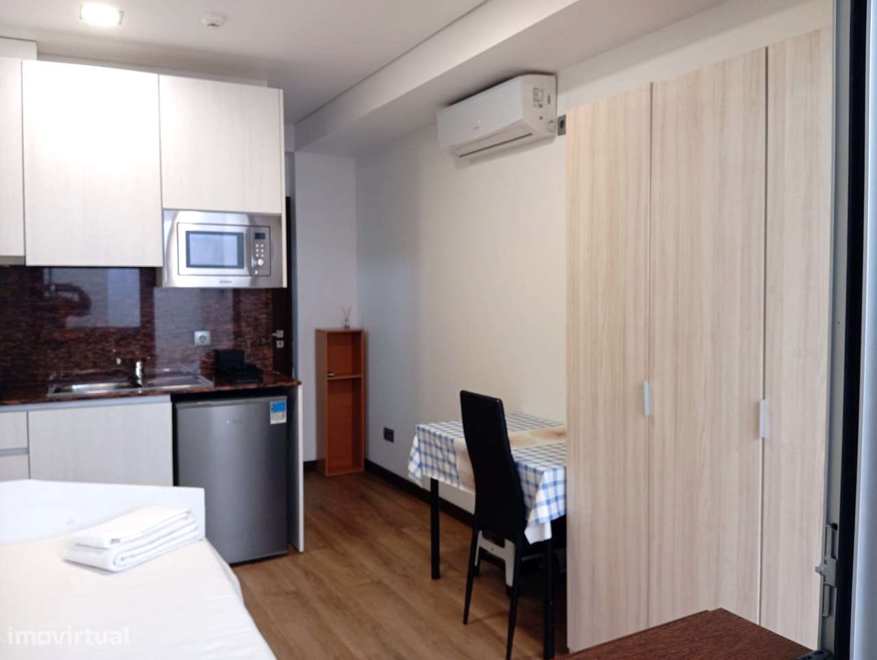 T0 c/ Terraço - Ao H.S. João / Pólo Universitário (despesas incluídas) - Grande imagem: 4/21