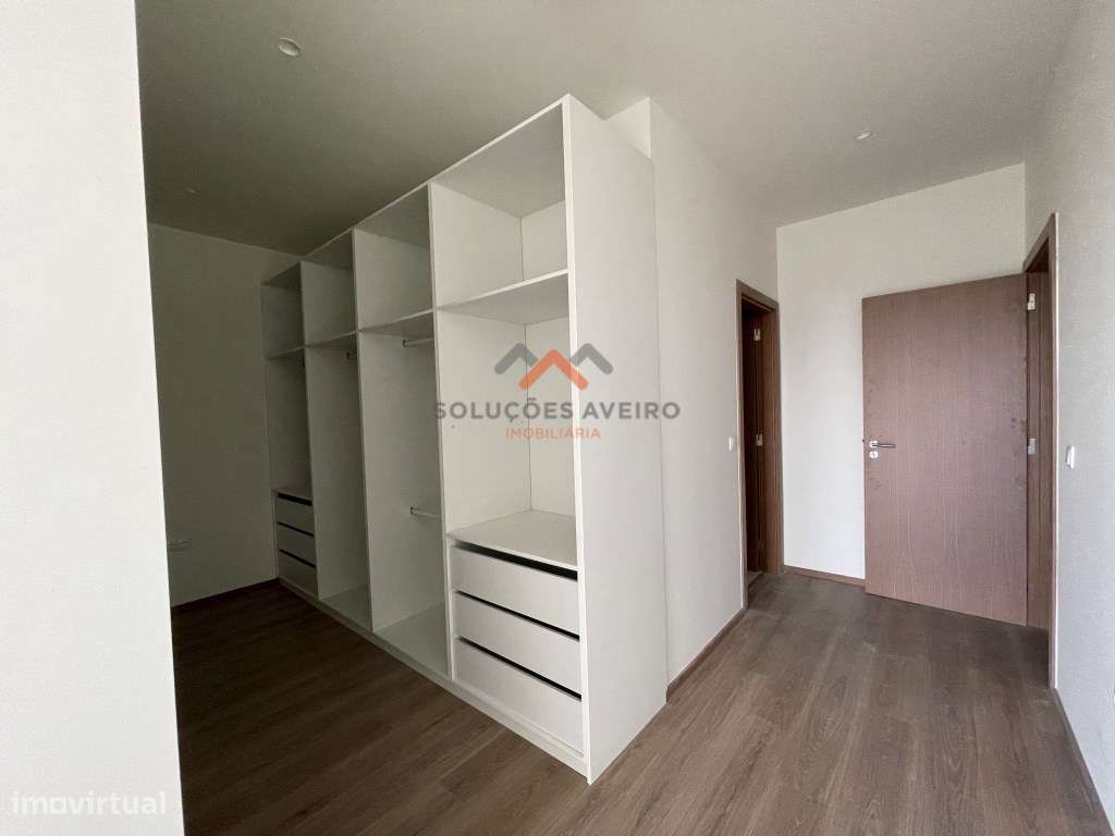 Apartamento T3 Novo - Aguada de Cima - Grande imagem: 5/17