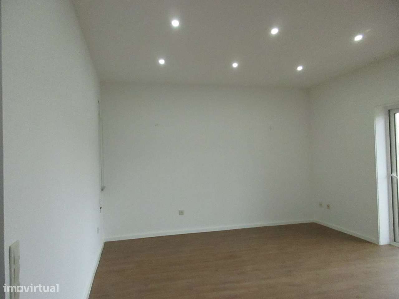 T3 Aguas Santas, Corim com garagem box - Grande imagem: 3/28