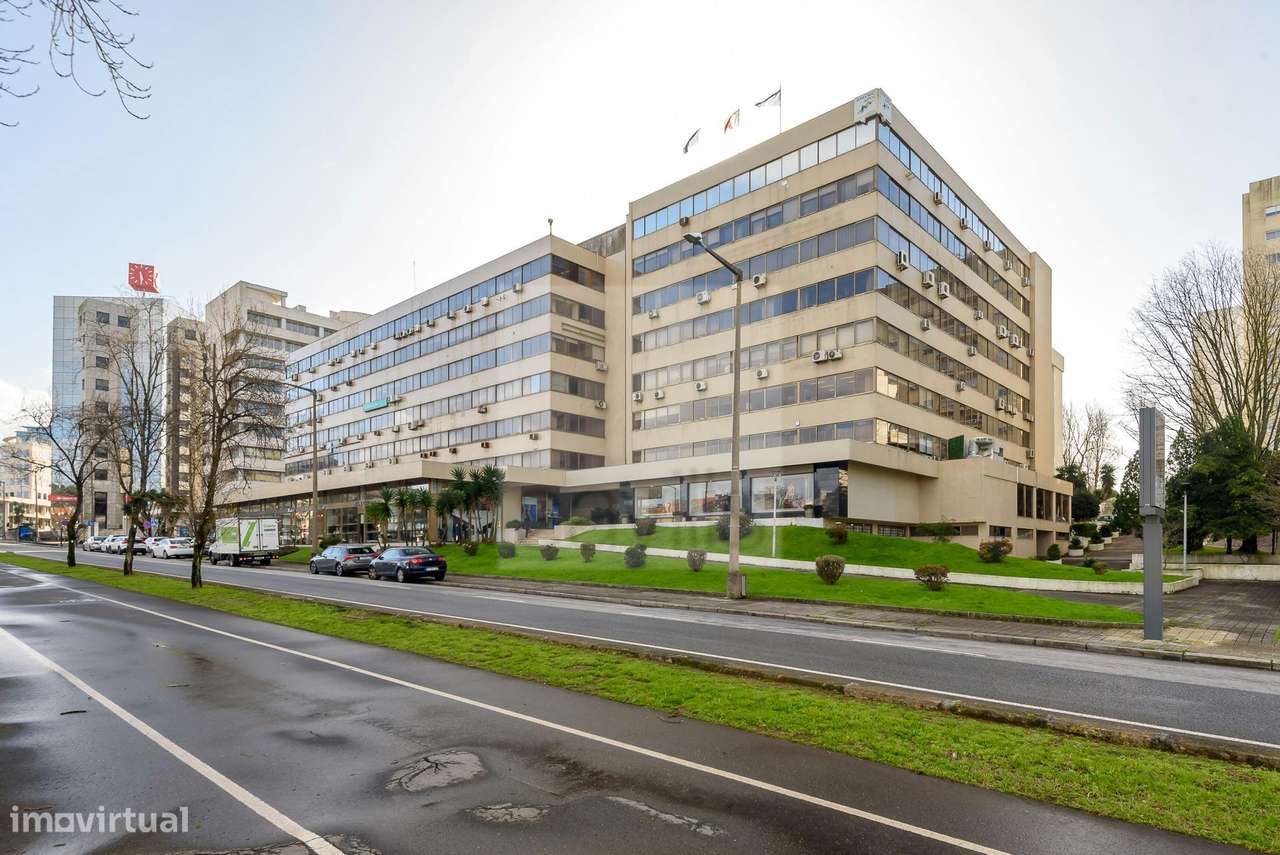 Escritório Edificio Aviz III - Grande imagem: 3/8