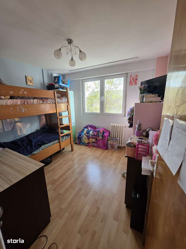 Constantin Brancoveanu intersectie cu Huedin, bloc 1976, stradal, - Imagine principală: 5/10