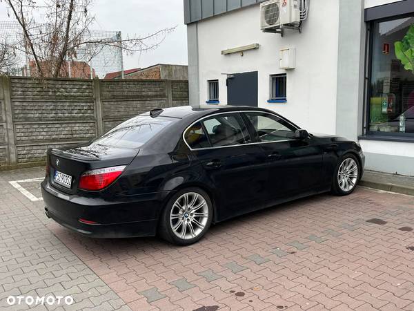 BMW Seria 5 520i - 13