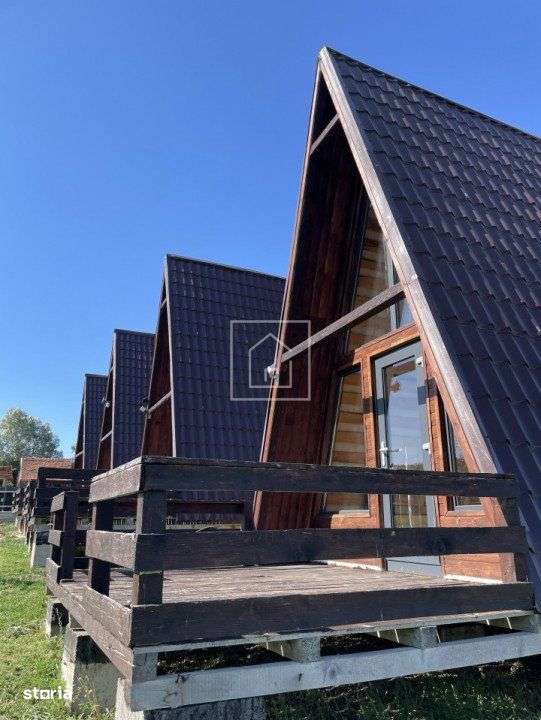 Teren 829 mp autorizatie de constructie 4 cabanute A-frame in Tocile-1