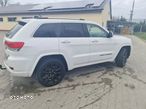 Jeep Grand Cherokee - 16