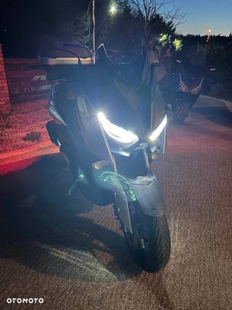 Yamaha X-max - 18