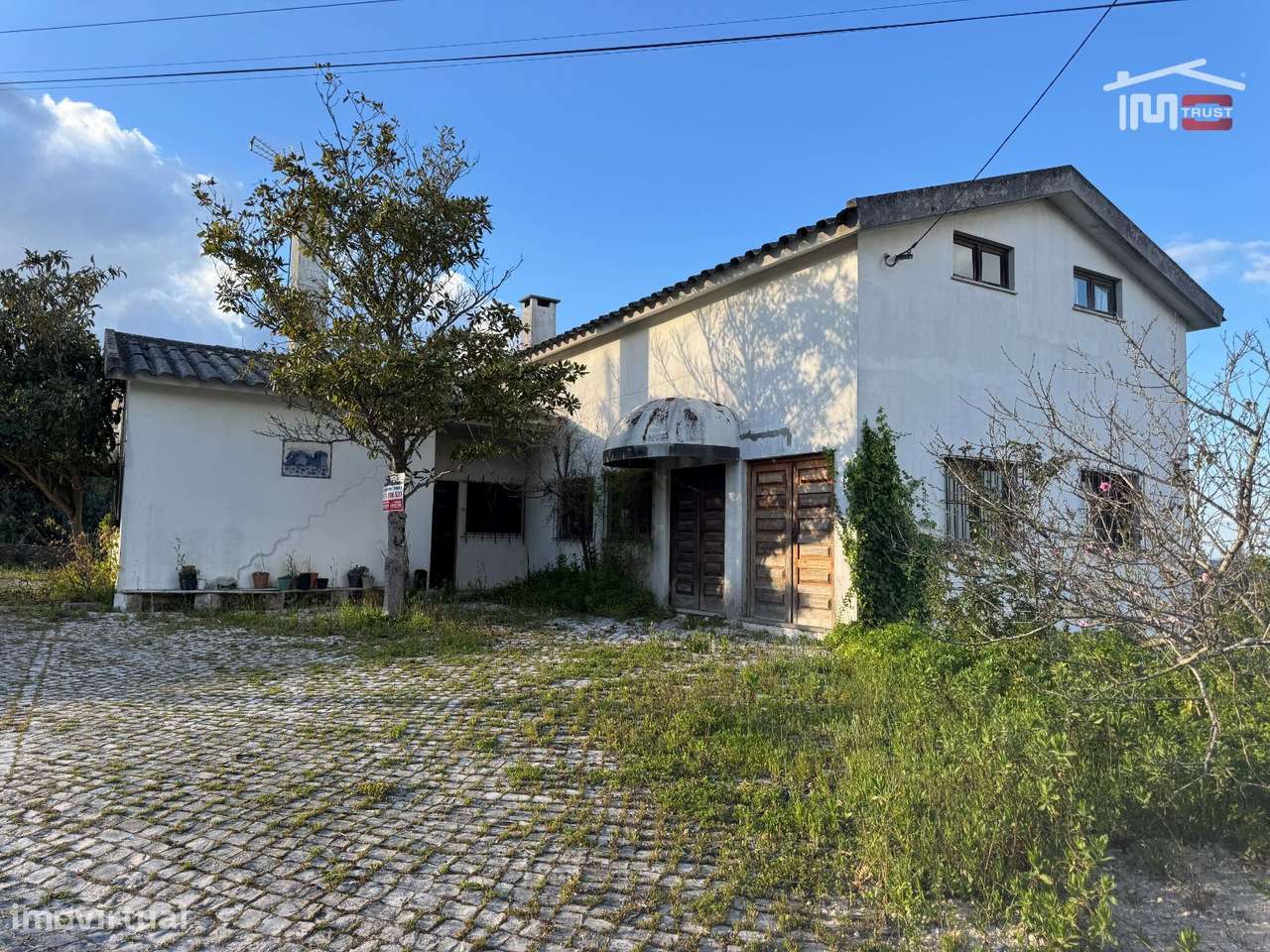 Moradia T3 para Habitação, Alojamento Local ou Comércio em Ourém - Grande imagem: 5/40