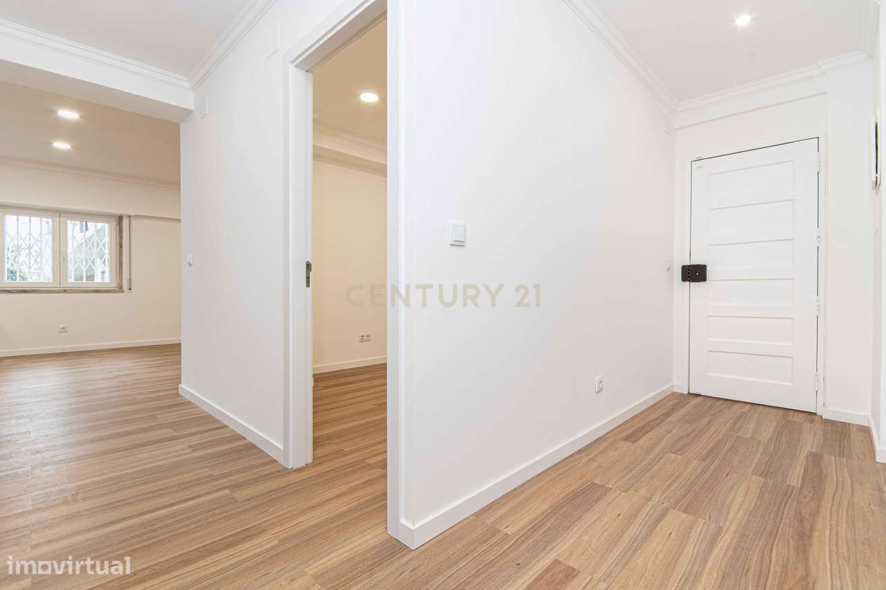 Apartamento T2 Remodelado, Amadora - Grande imagem: 3/17