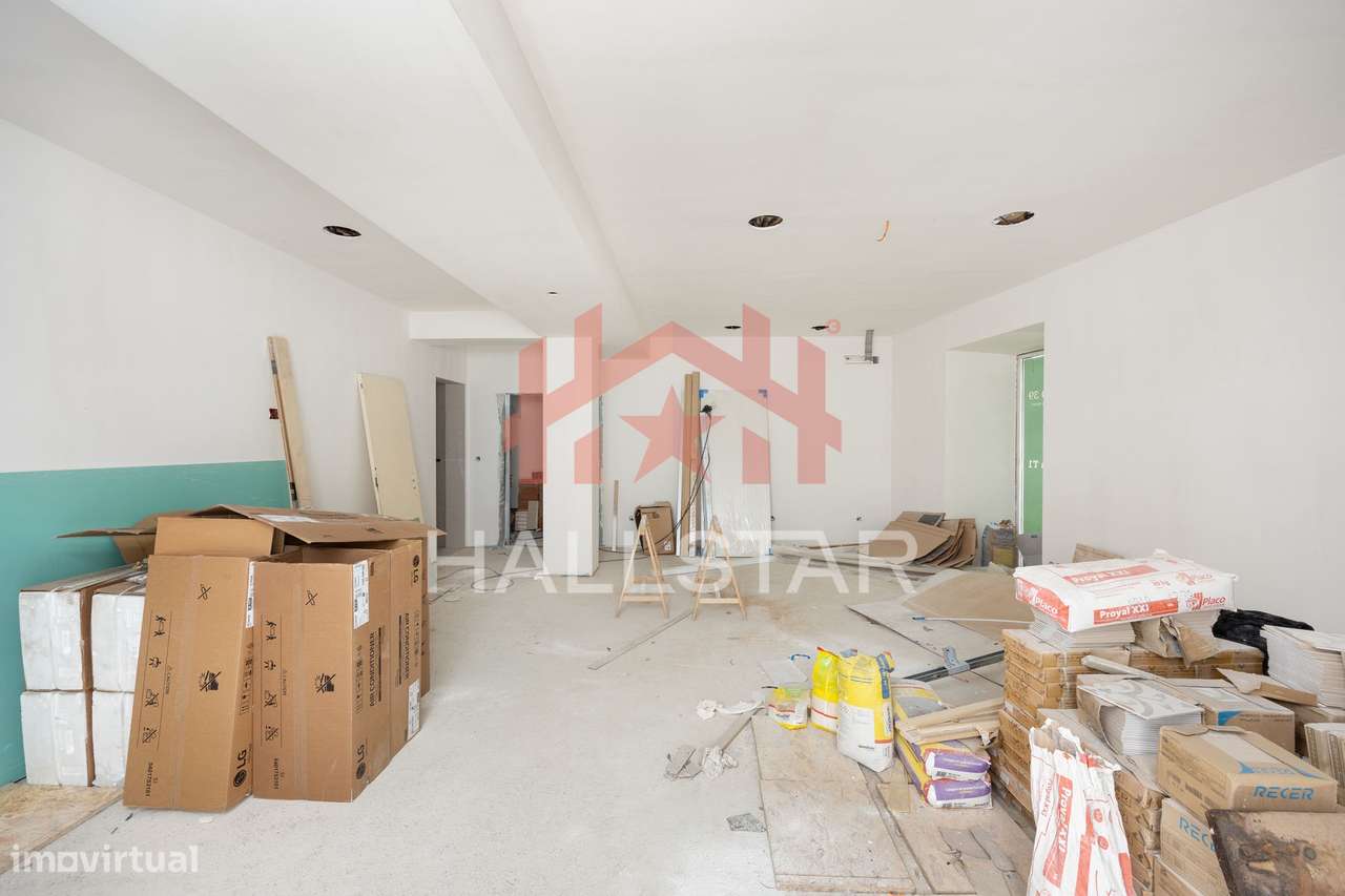 Loja / Serviços e Comércio / Centro Histórico de Leiria-3