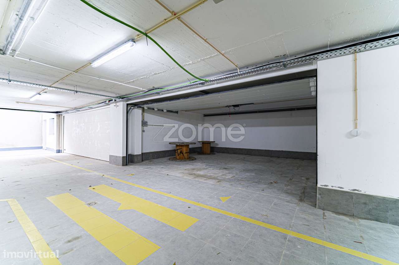 FABULOSO T2 COM TERRAÇO DE 127m, VARANDA E GARAGEM PARA 2 CARROS-14