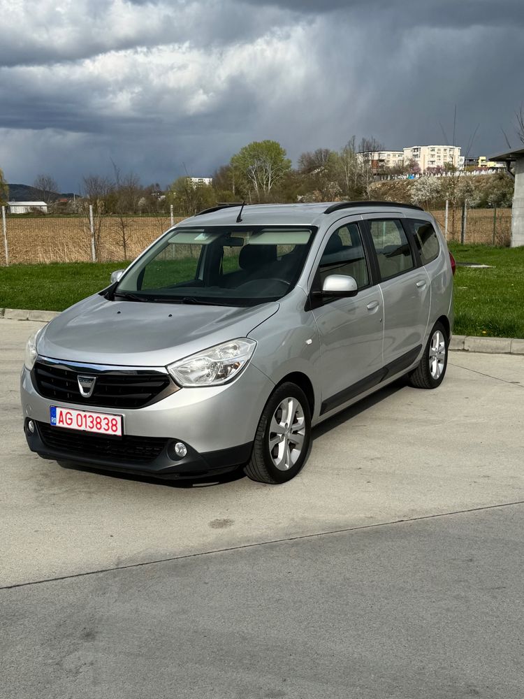 Dacia Lodgy TCe 115 Prestige 2012