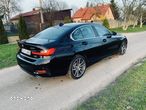 BMW Seria 3 330i - 10