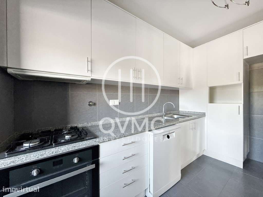 Apartamento T3 em Sesimbra com parqueamento - Vista mar e castelo-15