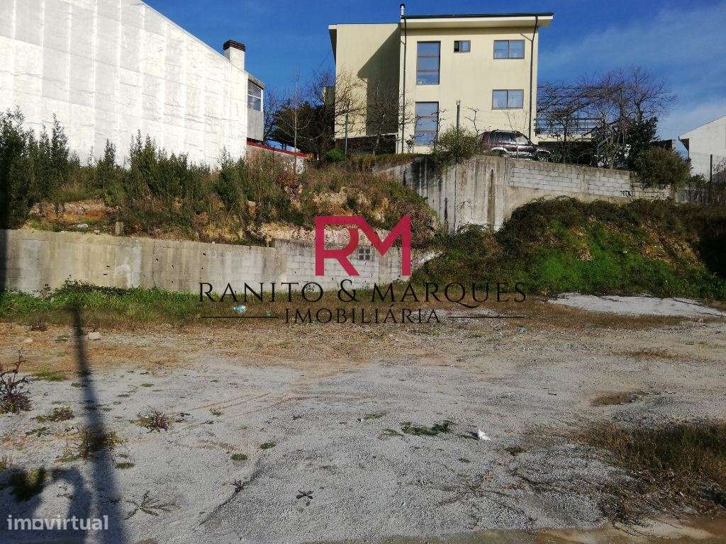 TERRENO PARA CONSTRUÇÃO DE MORADIA GEMINADA EM CAMPO - VALONGO - Grande imagem: 2/11