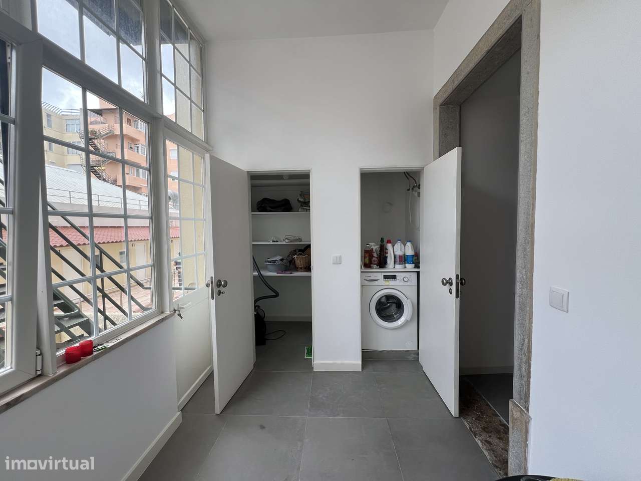 Apartamento T2+1 junto à Gulbenkian-16