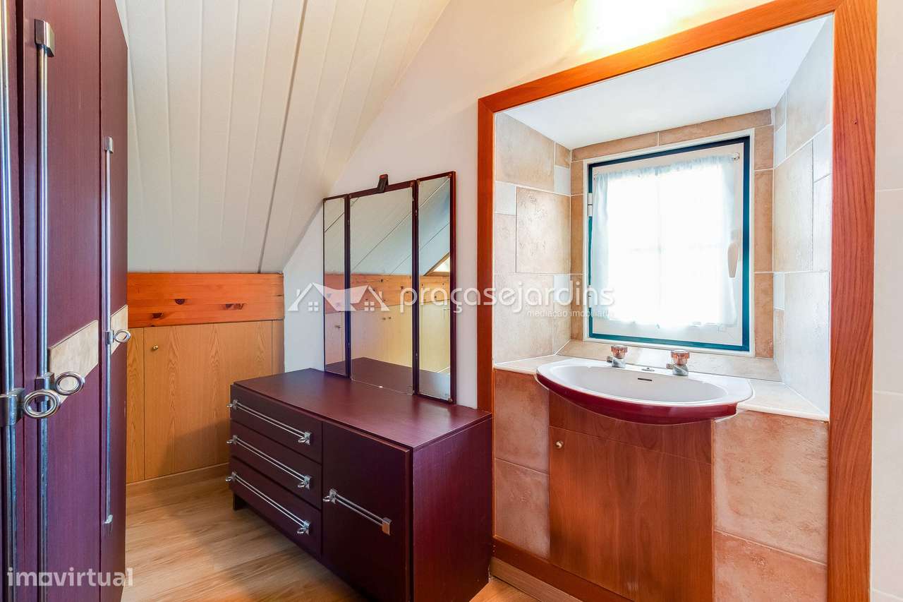 Moradia Unifamiliar de traça rústica-37