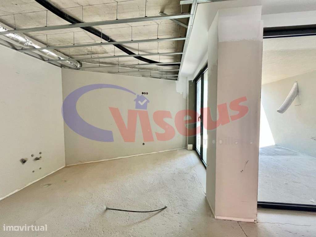 Moradia T3 + Escritório Nova junto à Praia Canidelo-23