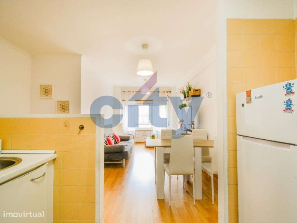APARTAMENTO T1 COM GARAGEM EM TELHEIRAS JUNTO AO PINGO DOCE-7