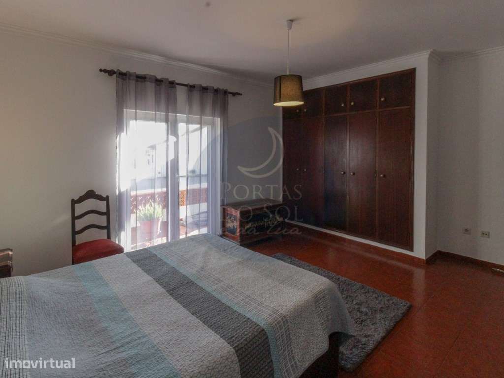 Moradia V3 c garagem em 1.040 m2 a 1 hora de Lisboa-14