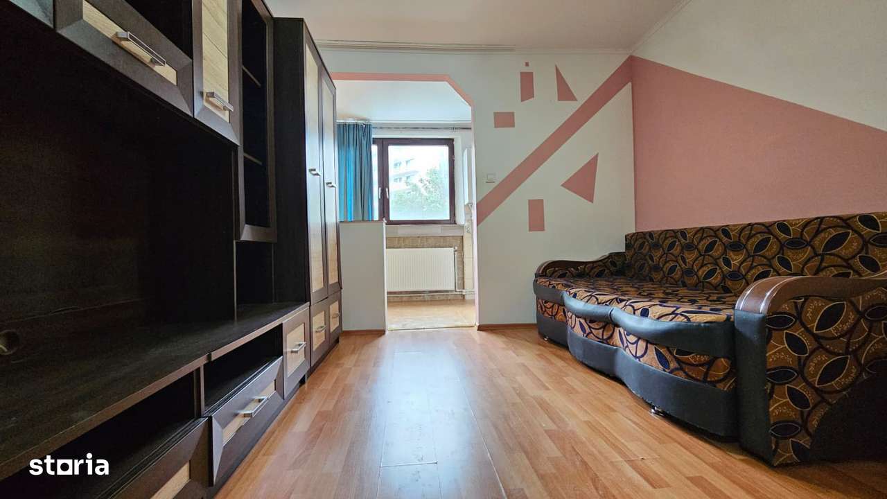 Garsoniera zona Judetean,etajul 2,mobilata,57900 Euro - Imagine principală: 3/8