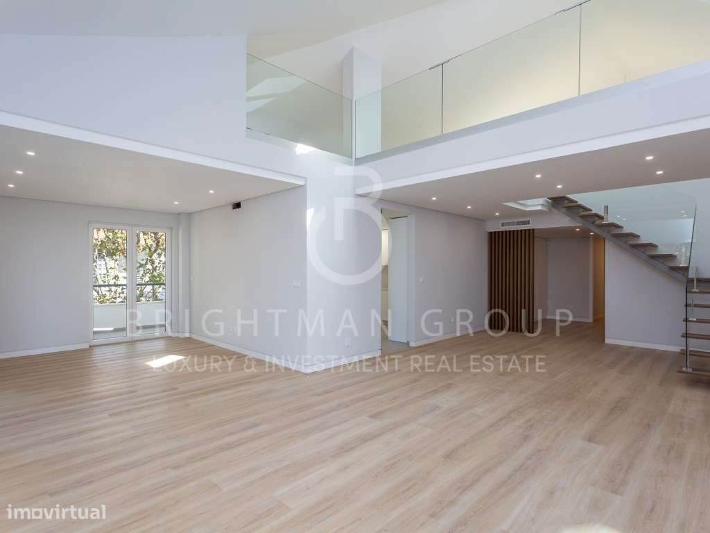 Duplex de luxo T3+1 com Mezanino, em Carcavelos - Grande imagem: 2/23