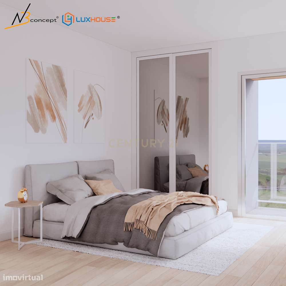 Moradia T4 em banda  com Piscina, Fernão Ferro-38