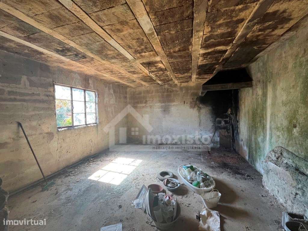 Casas de Campo com terreno para restaurar em Figueiró dos Vinhos - Grande imagem: 3/11