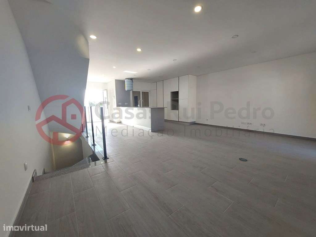 Moradia T3+2 em Vale de Milhaços - Grande imagem: 4/30