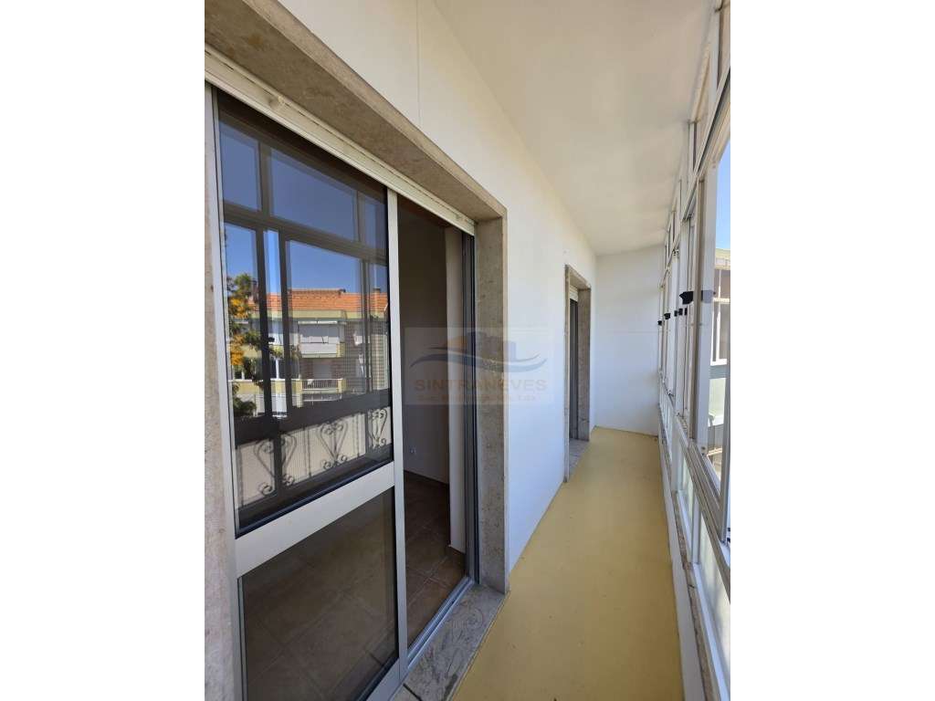 Apartamento T2 na Damaia de Cima - Pronto a Habitar - excelentes va...-7