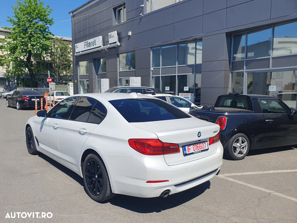 BMW Seria 5 520i AT - 5