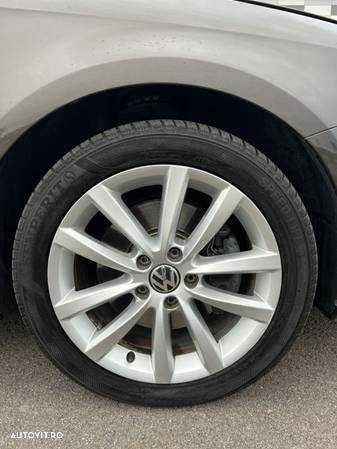 Volkswagen Passat Variant 2.0 TDI DPF 4Motion Highline - 26