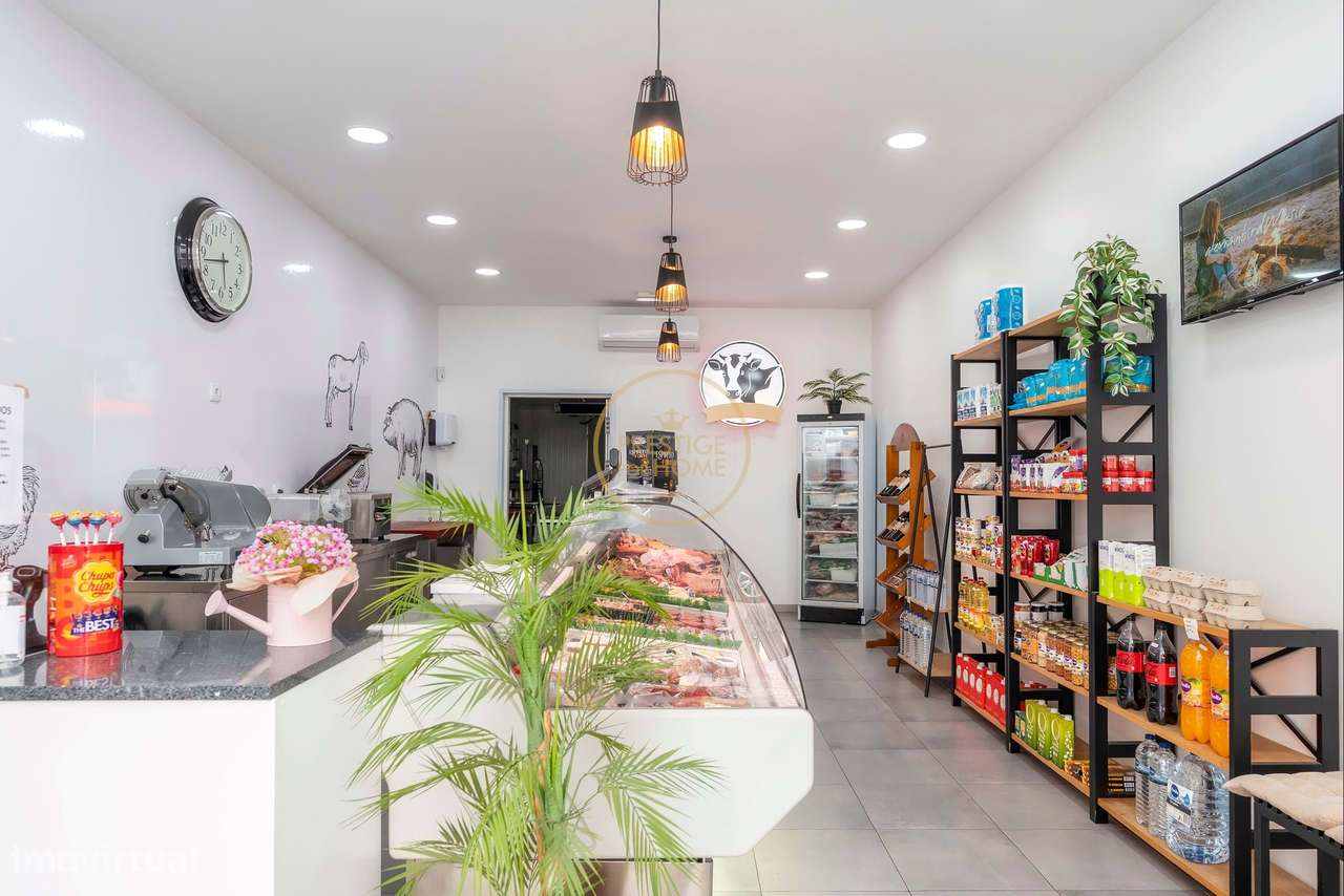 TALHO RENOVADO EM 2023 - RUA DE SÃO LUIS - FARO - TRESPASSE - Grande imagem: 2/29