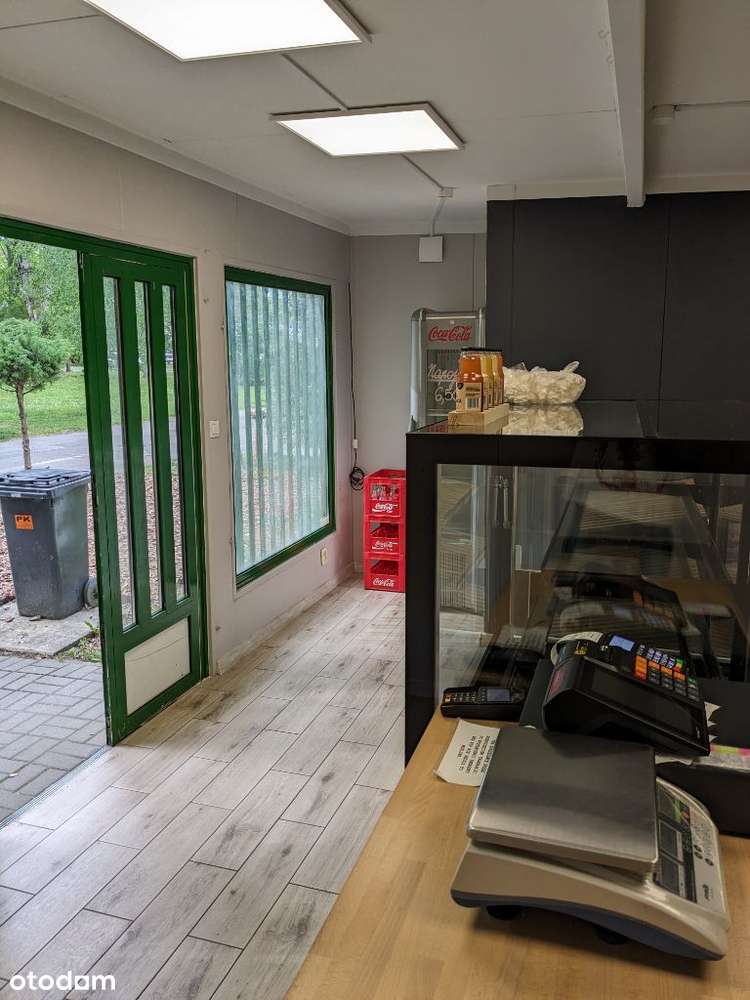 Pawilon Handlowy przy parku - Pełny obrazek: 5/6