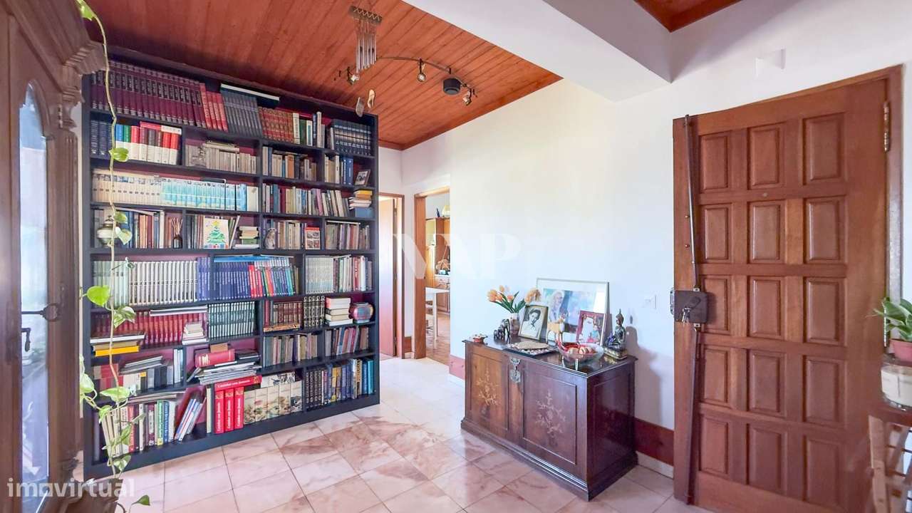 Apartamento T3 com Vista Mar e Campo em Zona Tranquila de Loulé - Grande imagem: 5/16