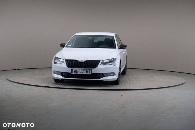 Skoda Superb 2.0 TDI Sportline DSG - 3