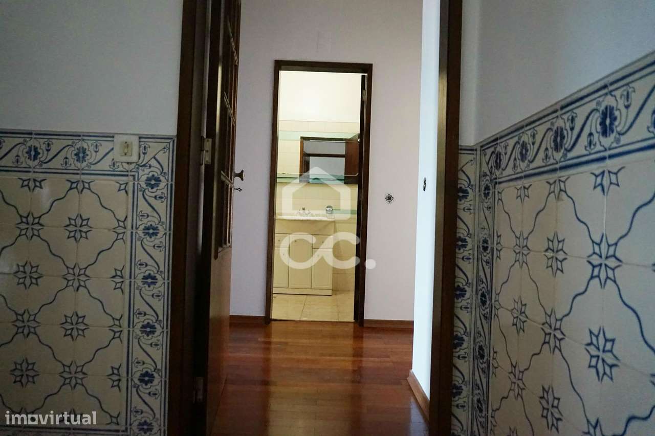 Apartamento T2 , 2º Andar, Bairro Catroga e Gaio, Abrantes - Grande imagem: 4/13