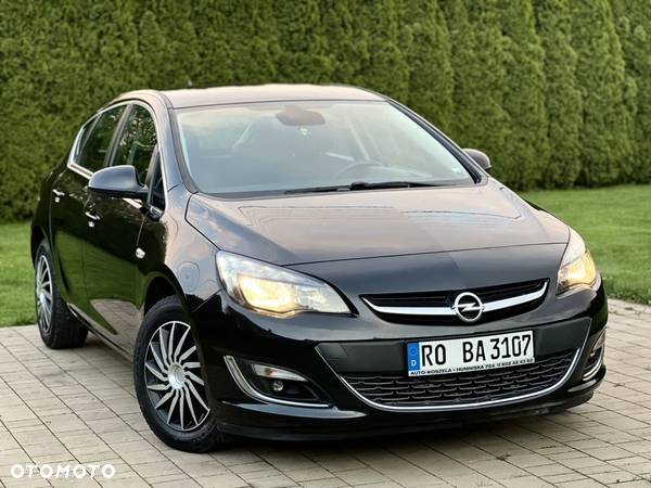 Opel Astra IV 1.4 T Cosmo - 3