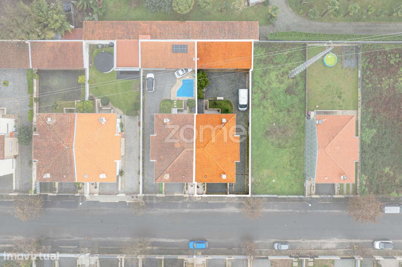 Moradia T3 Geminada em Mire de Tibães, Braga. - Grande imagem: 3/31