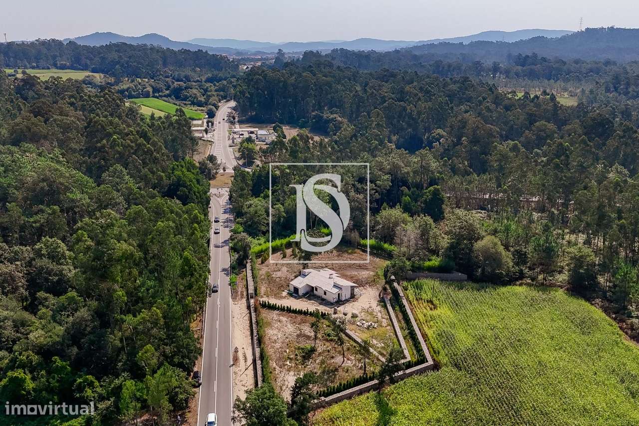 Moradia, 5 604 m², Palmeira de Faro e Curvos-10