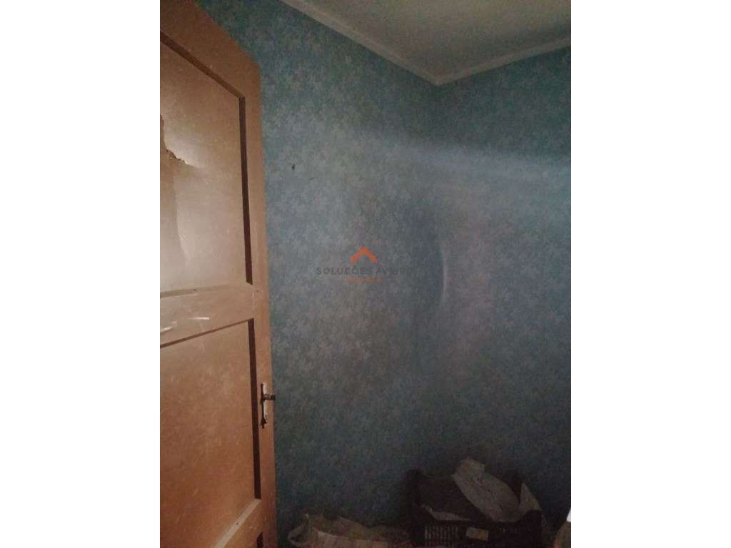 Moradia T4 com Espaço Comercial-31