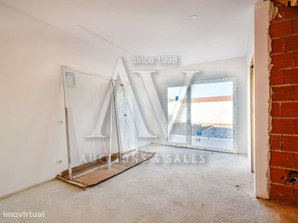 Moradia de luxo, V4, térrea, isolada e com piscina-14