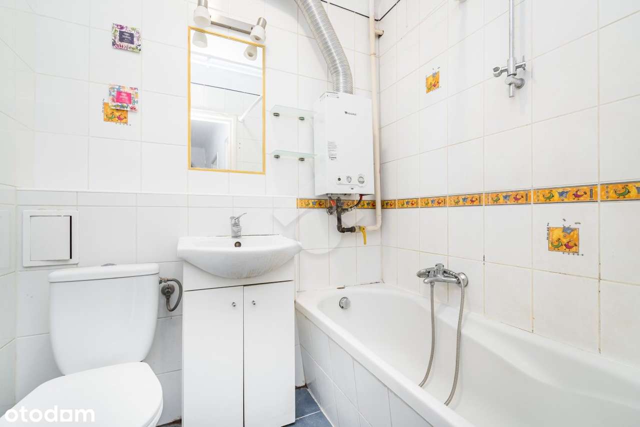 2 pokoje - osobna kuchnia - 52 m2 - ul. Kazimierza Wielkiego-12