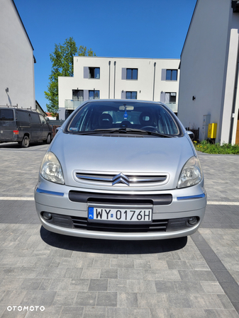 Citroën Xsara Picasso 2.0 16V Exclusive - 2