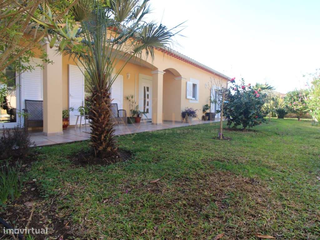 MORADIA - Grande imagem: 2/36